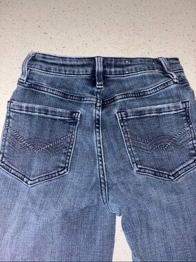 Idyllwind High Rise Blue Denim Jeans with Embroidered Back Pockets